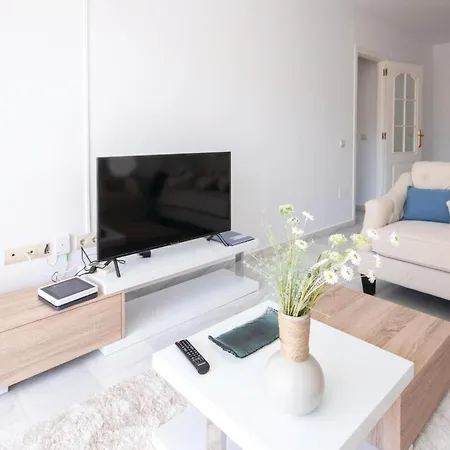 Lovely Apartment In San Luis De Sabinillas Exterior photo